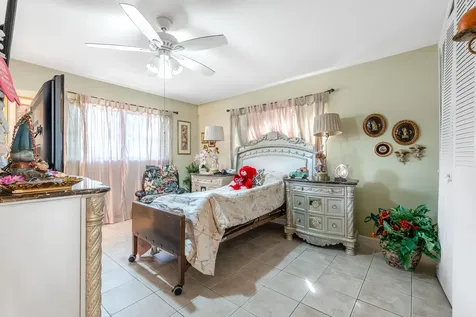 2824 E Crosley Drive West Palm Beach FL 33415