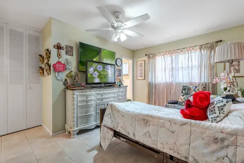 2824 E Crosley Drive West Palm Beach FL 33415