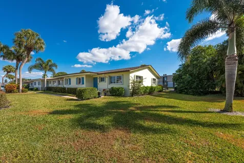 2824 E Crosley Drive West Palm Beach FL 33415
