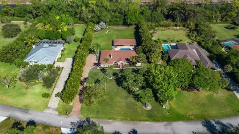 13759 Doubletree Trail Wellington FL 33414