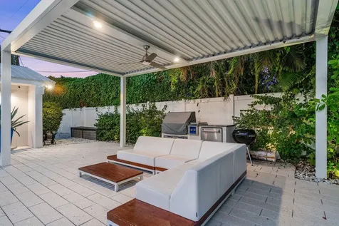 1117 Lake Drive Delray Beach FL 33444