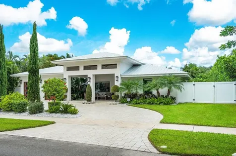 1117 Lake Drive Delray Beach FL 33444