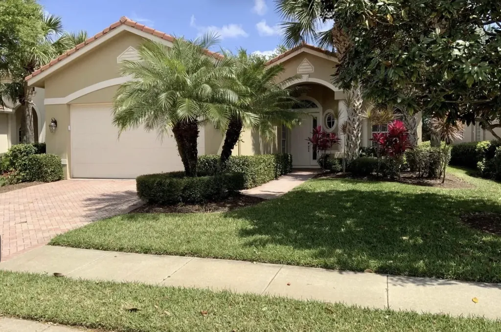 7116 Maidstone Drive Port Saint Lucie FL 34986
