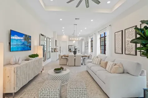 520 Se Fascino Circle Port Saint Lucie FL 34984
