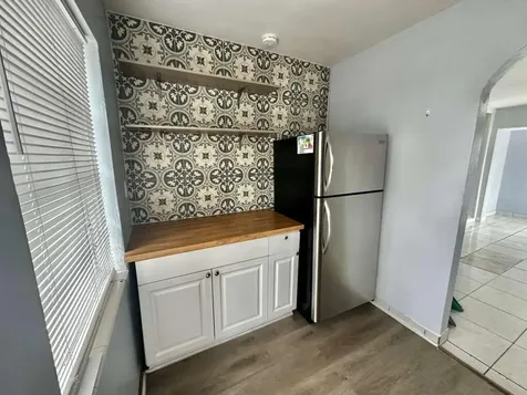 23 SE 12th Street Dania Beach FL 33004