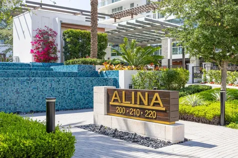 220 Se Mizner Boulevard Boca Raton FL 33432