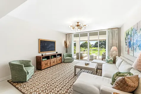 220 Se Mizner Boulevard Boca Raton FL 33432