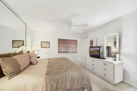 417 Pine Glen Lane Greenacres FL 33463