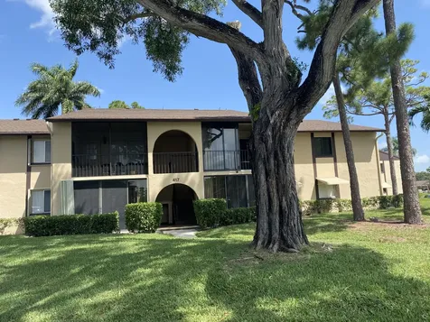 417 Pine Glen Lane Greenacres FL 33463