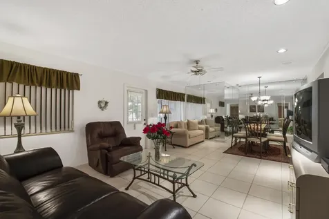 417 Pine Glen Lane Greenacres FL 33463