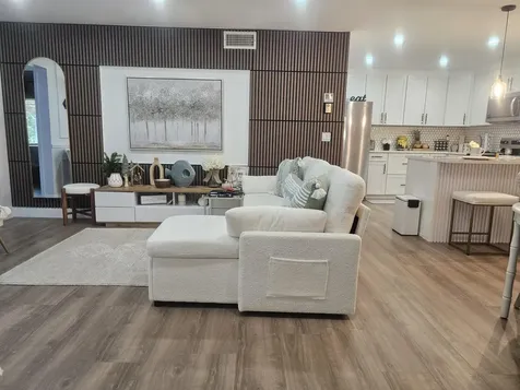 312 Pine Ridge Circle Greenacres FL 33463