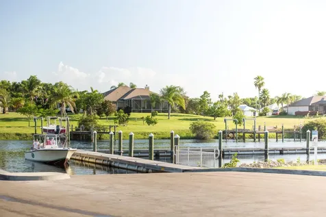 738 Sw Ravenswood Lane Port Saint Lucie FL 34983