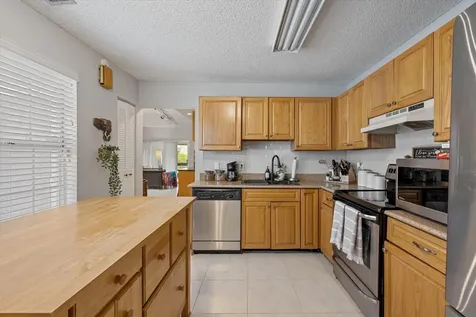 3809 Island Club Circle Lake Worth FL 33462