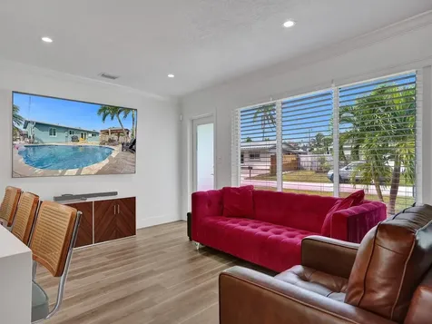 2750 NE 10th Avenue Pompano Beach FL 33064