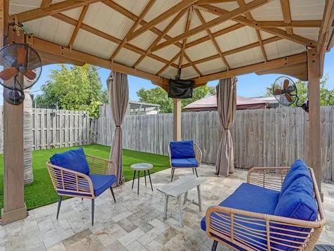 2750 NE 10th Avenue Pompano Beach FL 33064