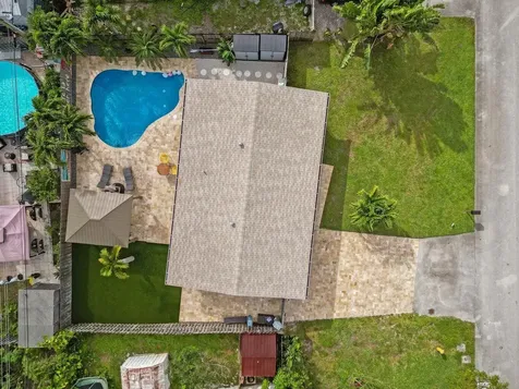 2750 NE 10th Avenue Pompano Beach FL 33064