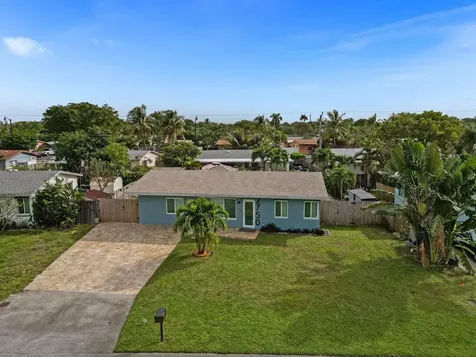 2750 NE 10th Avenue Pompano Beach FL 33064