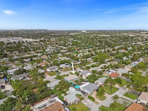 2750 NE 10th Avenue Pompano Beach FL 33064
