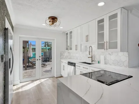 2750 NE 10th Avenue Pompano Beach FL 33064