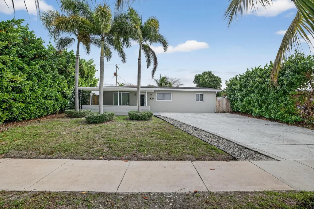 631 N 70th Avenue Hollywood FL 33024