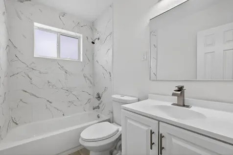 631 N 70th Avenue Hollywood FL 33024