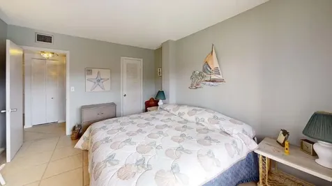 2616 Garden Drive Lake Worth FL 33461
