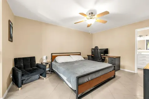 4772 Nw 22nd Street Coconut Creek FL 33063