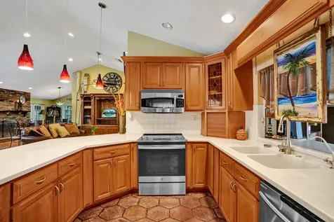 2831 Ne 34th Court Lighthouse Point FL 33064