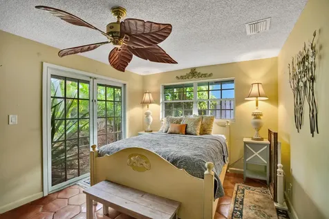 2831 Ne 34th Court Lighthouse Point FL 33064