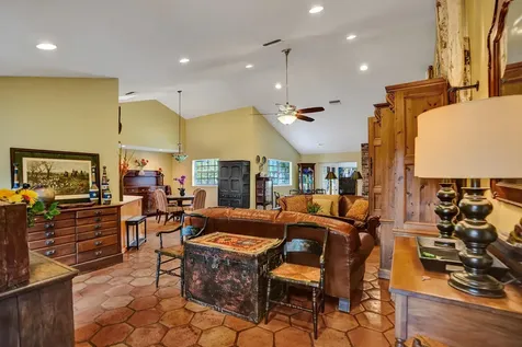 2831 Ne 34th Court Lighthouse Point FL 33064