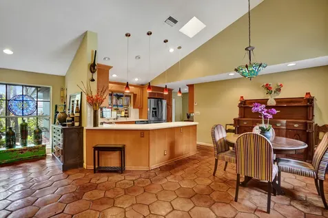 2831 Ne 34th Court Lighthouse Point FL 33064
