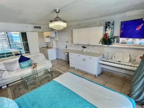 19201 Collins Avenue Sunny Isles Beach FL 33160