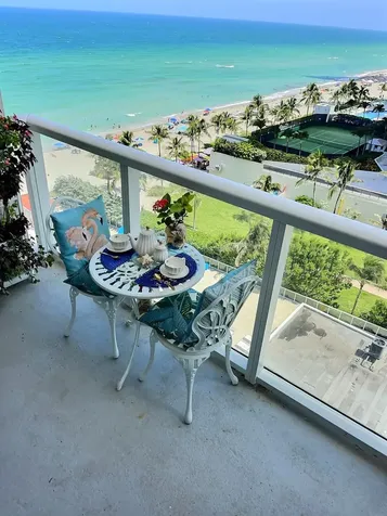 19201 Collins Avenue Sunny Isles Beach FL 33160