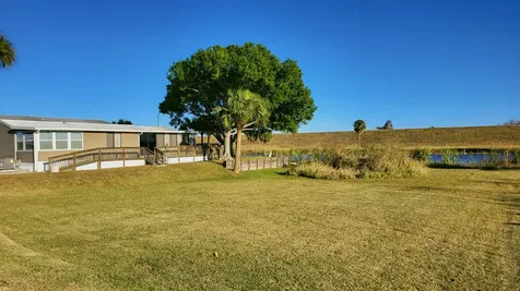 37 Shell Road Okeechobee FL 34974