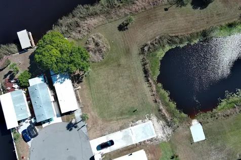 37 Shell Road Okeechobee FL 34974