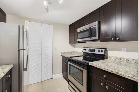 9901 Westview Drive Coral Springs FL 33076