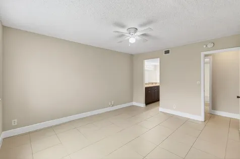 9901 Westview Drive Coral Springs FL 33076