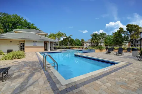 9901 Westview Drive Coral Springs FL 33076