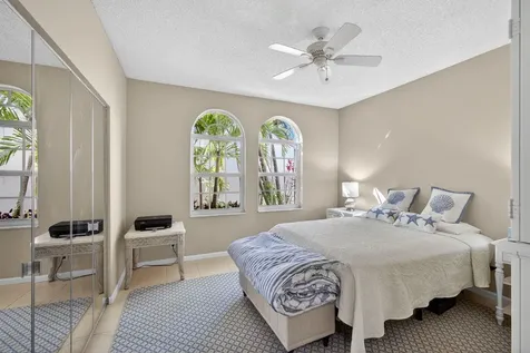 402 Ryder Cup Circle Palm Beach Gardens FL 33418