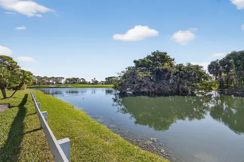 402 Ryder Cup Circle Palm Beach Gardens FL 33418