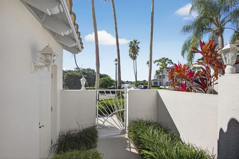402 Ryder Cup Circle Palm Beach Gardens FL 33418