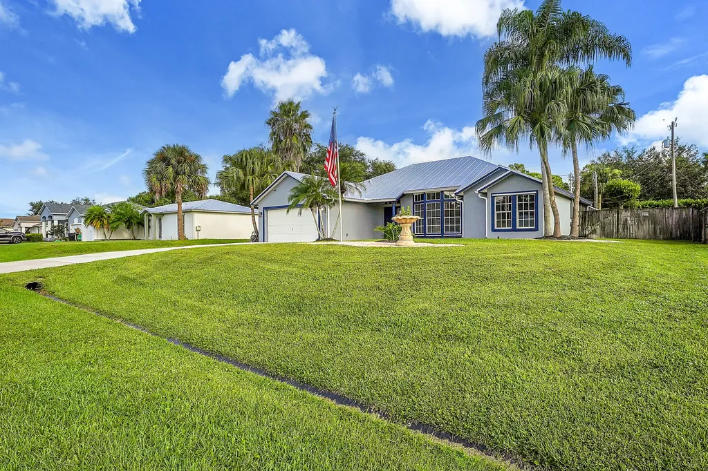 1911 Sw Janette Avenue Port Saint Lucie FL 34953