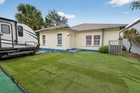 1004 14th Street West Palm Beach FL 33401