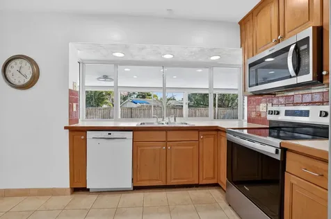 800 Sw 12th Avenue Boca Raton FL 33486