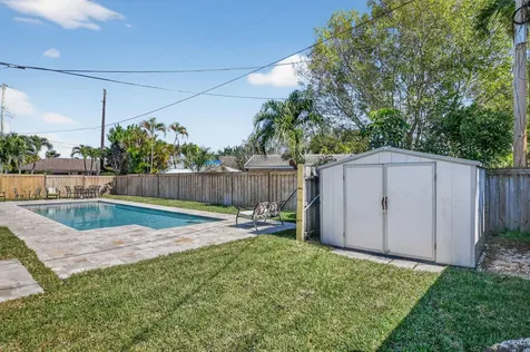 800 Sw 12th Avenue Boca Raton FL 33486