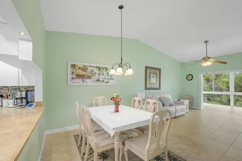 2950 Se Ocean Boulevard Stuart FL 34996