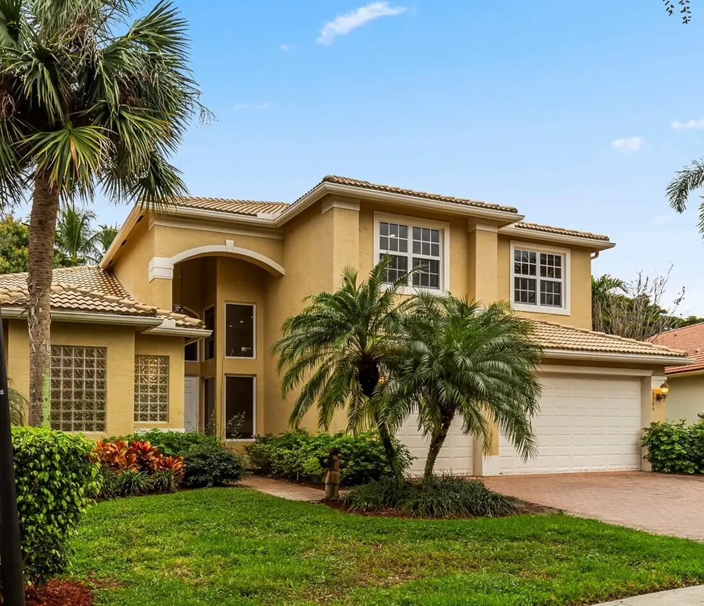 6966 Great Falls Circle Boynton Beach FL 33437