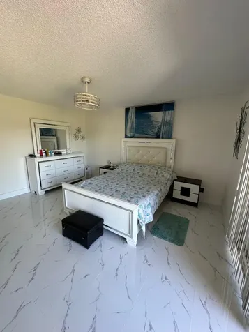 4557 Luxemburg Court Lake Worth FL 33467