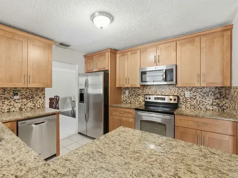 150 Valencia Street Royal Palm Beach FL 33411