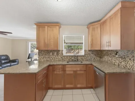 150 Valencia Street Royal Palm Beach FL 33411